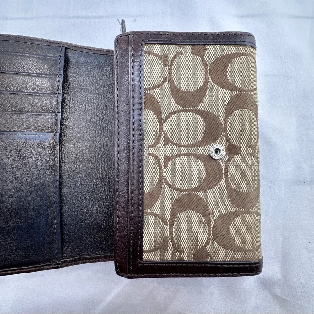 Coach vintage wallet